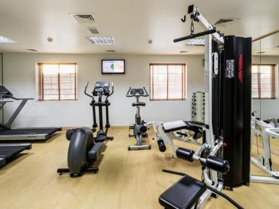 Hotel Express Dubai, Jumeirah By Ihg 3*