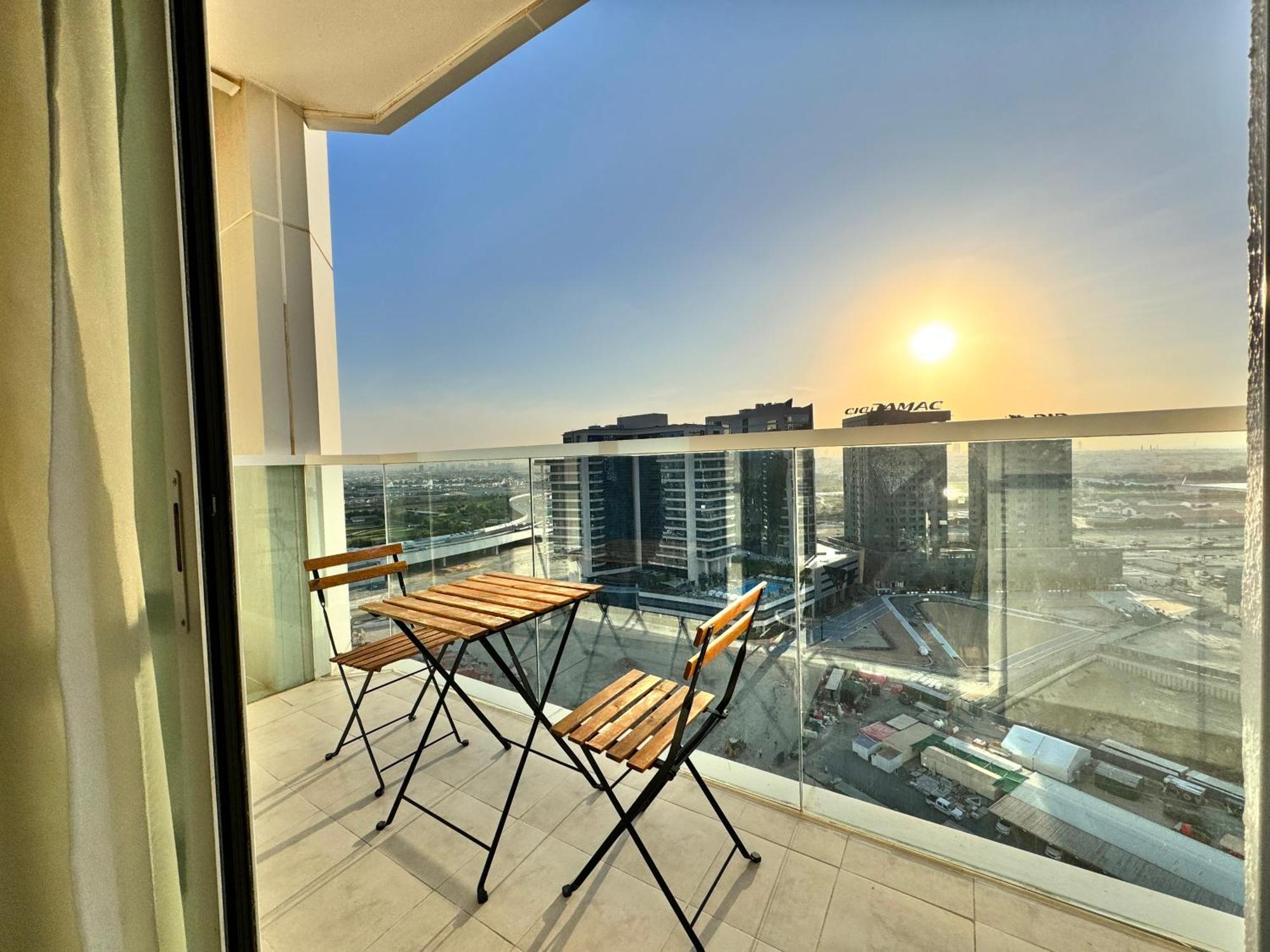 Apartment Cozy Spacious Ag Tower Business Bay, Dubai