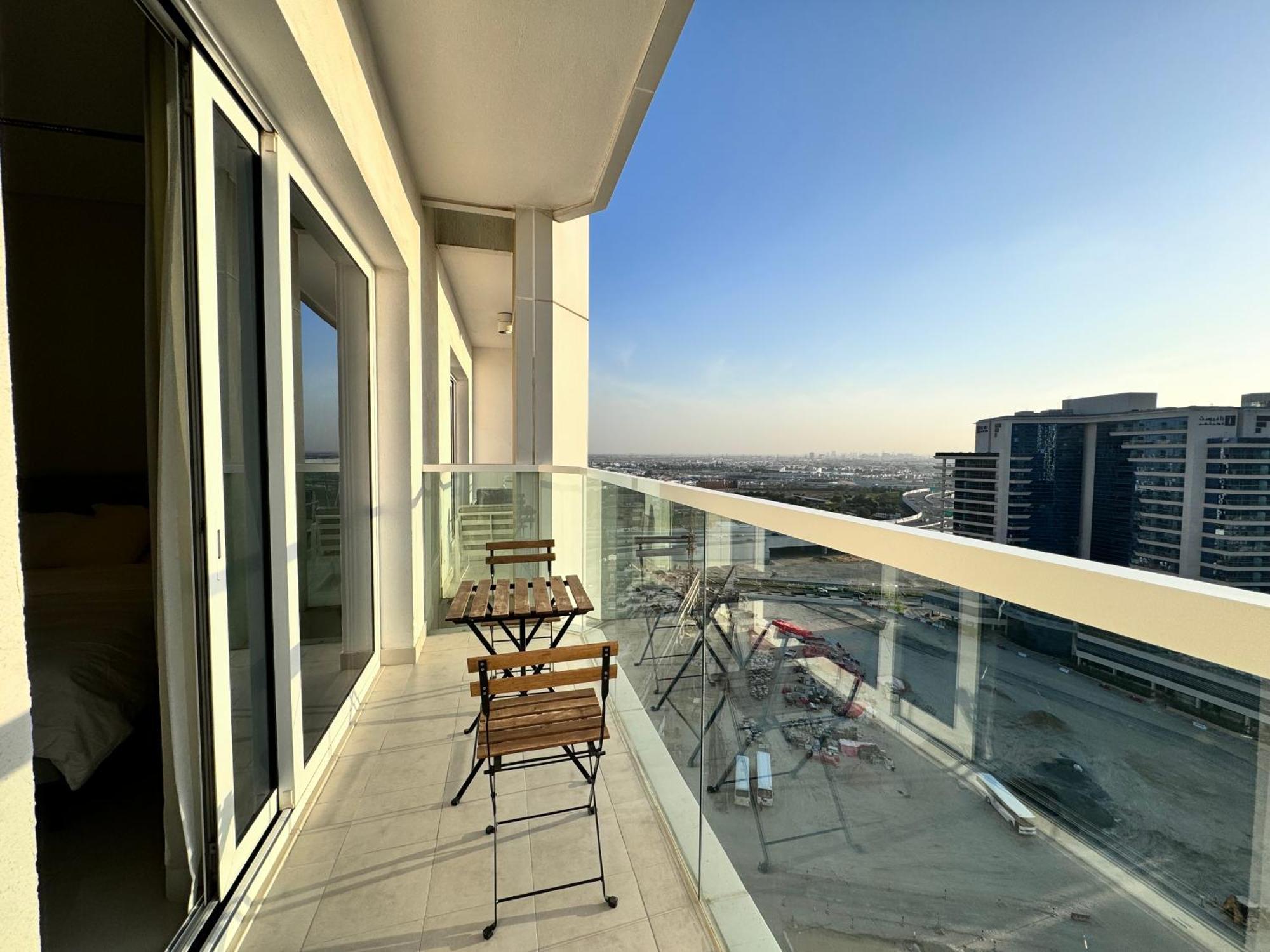 Cozy Spacious Ag Tower Business Bay, Apartment *