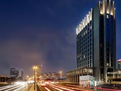 Rove Healthcare City Hotel 3*