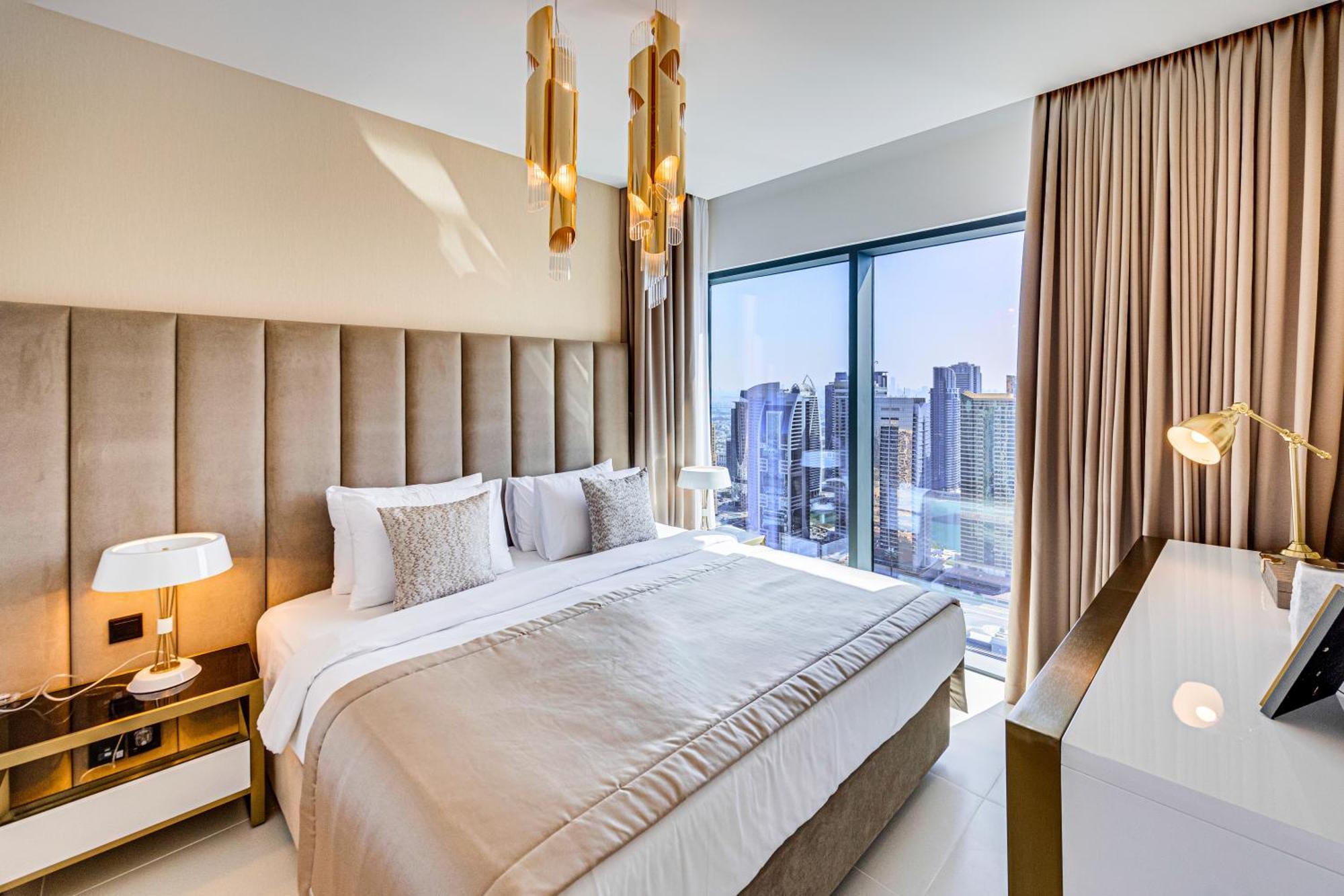Breathtaking Views From Vida Marina Apartment Dubai