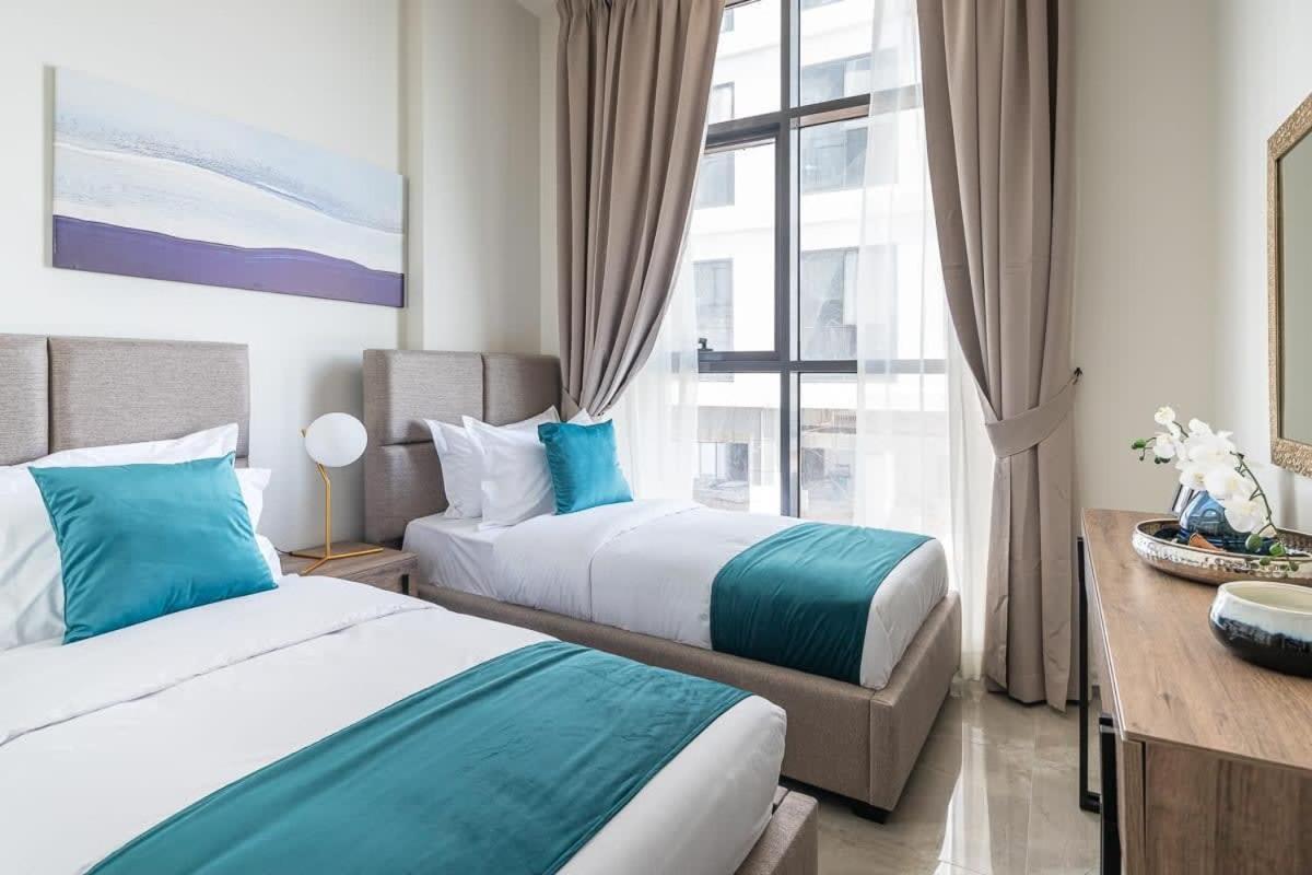 Frank Porter - Majestique 2 * Dubai