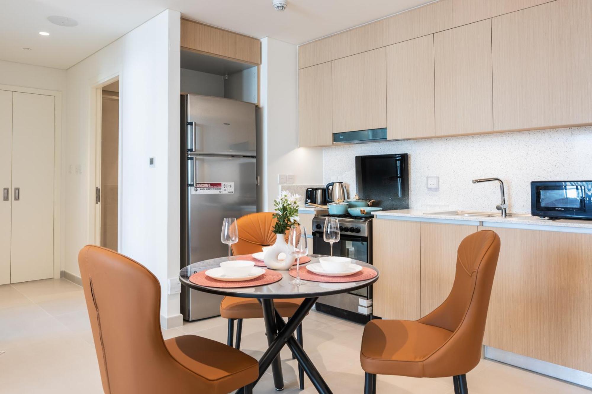 Apartment Cozy 1br In Creek Summer 3mins Walk To The - 508 Dubai
