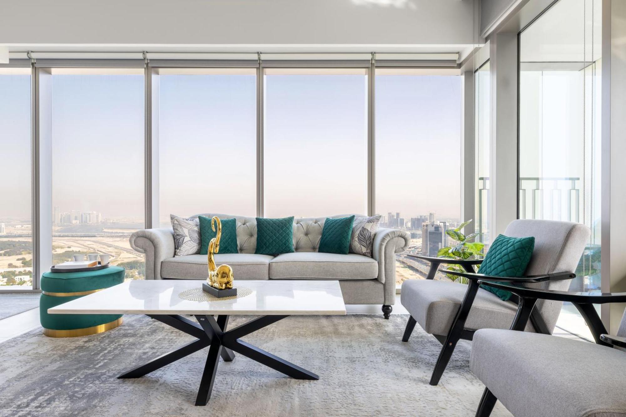 Luxury 3 Bedroom Corner - Stunning 270 Degrees Views - Burj & Fountain Views! 3 Balconies, 5 Minute Walk To Mall, Great Gym, Yoga * Dubai