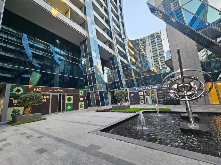 Jone Brand-new Aptm Near Mall & Burj Khalifa Apartment Dubai