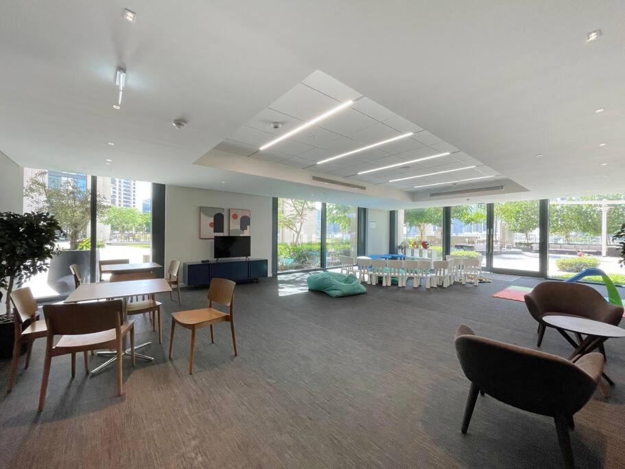 Apartment First Class 1br Newly Designed Dubai