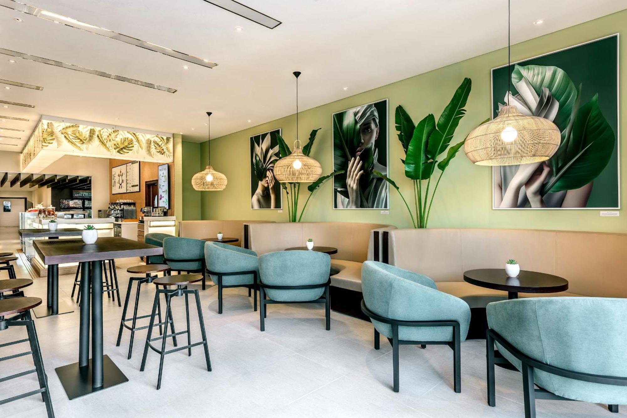 Novotel Al Barsha Hotel 4*