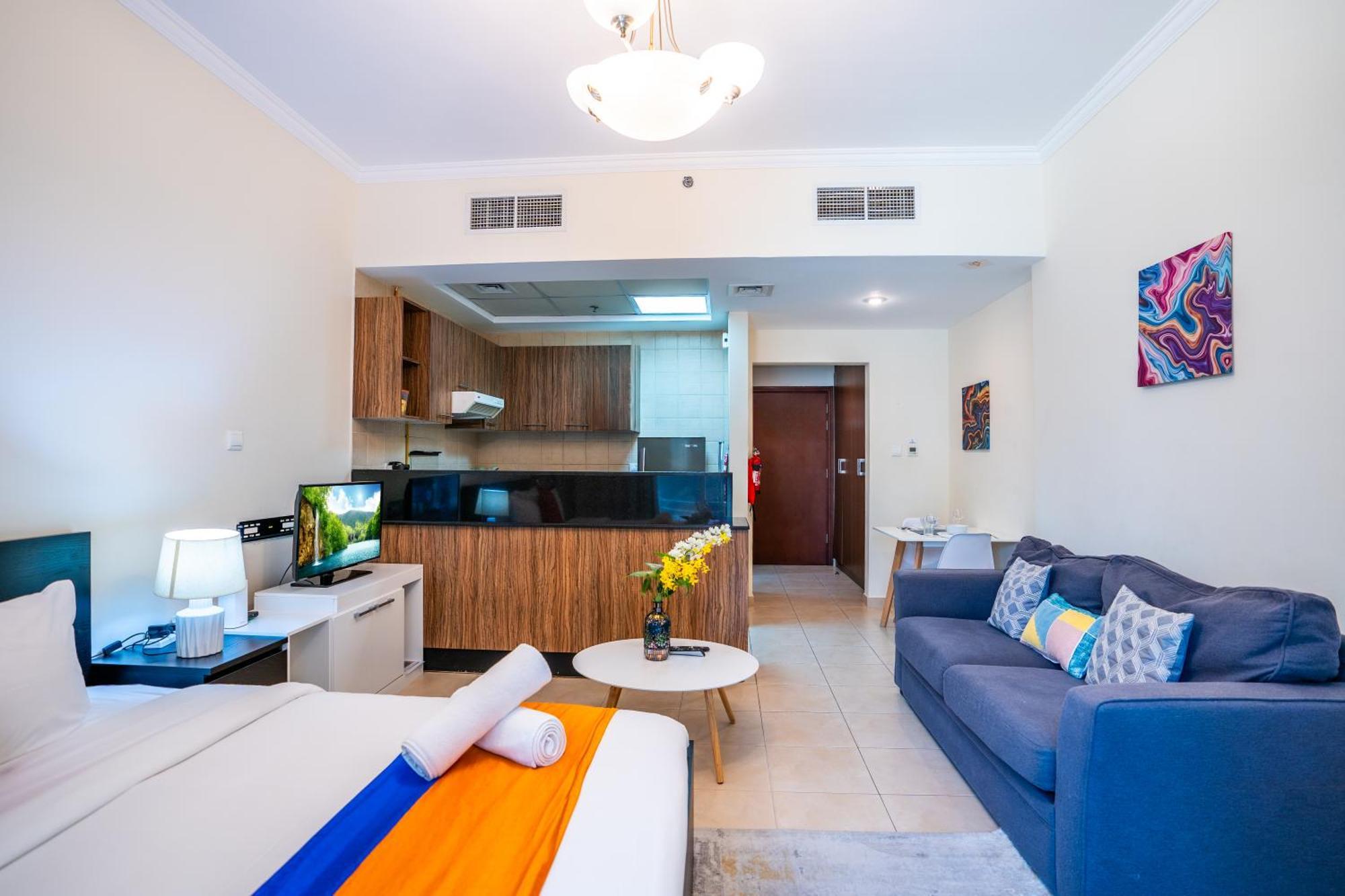 Rh- Perfect Downtown Getaway For Couple, Near Mall *