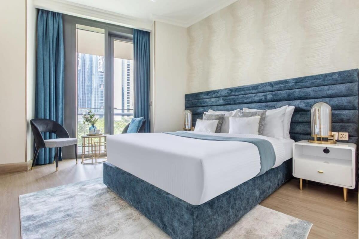 Apartment Frank Porter - Burj Vista Tower 2 Dubai
