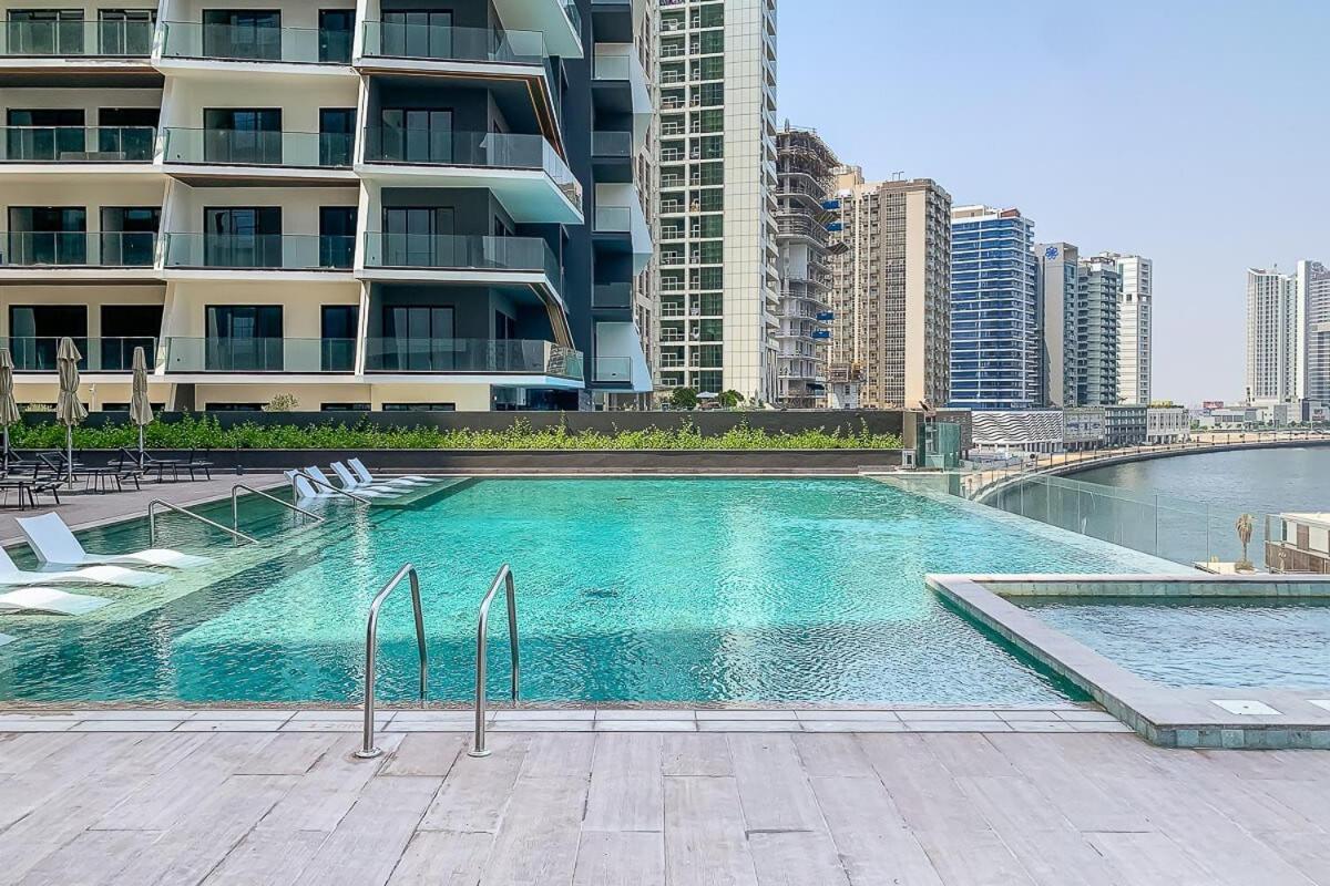 Frank Porter - 15 Northside Tower 2a Apartment Dubai