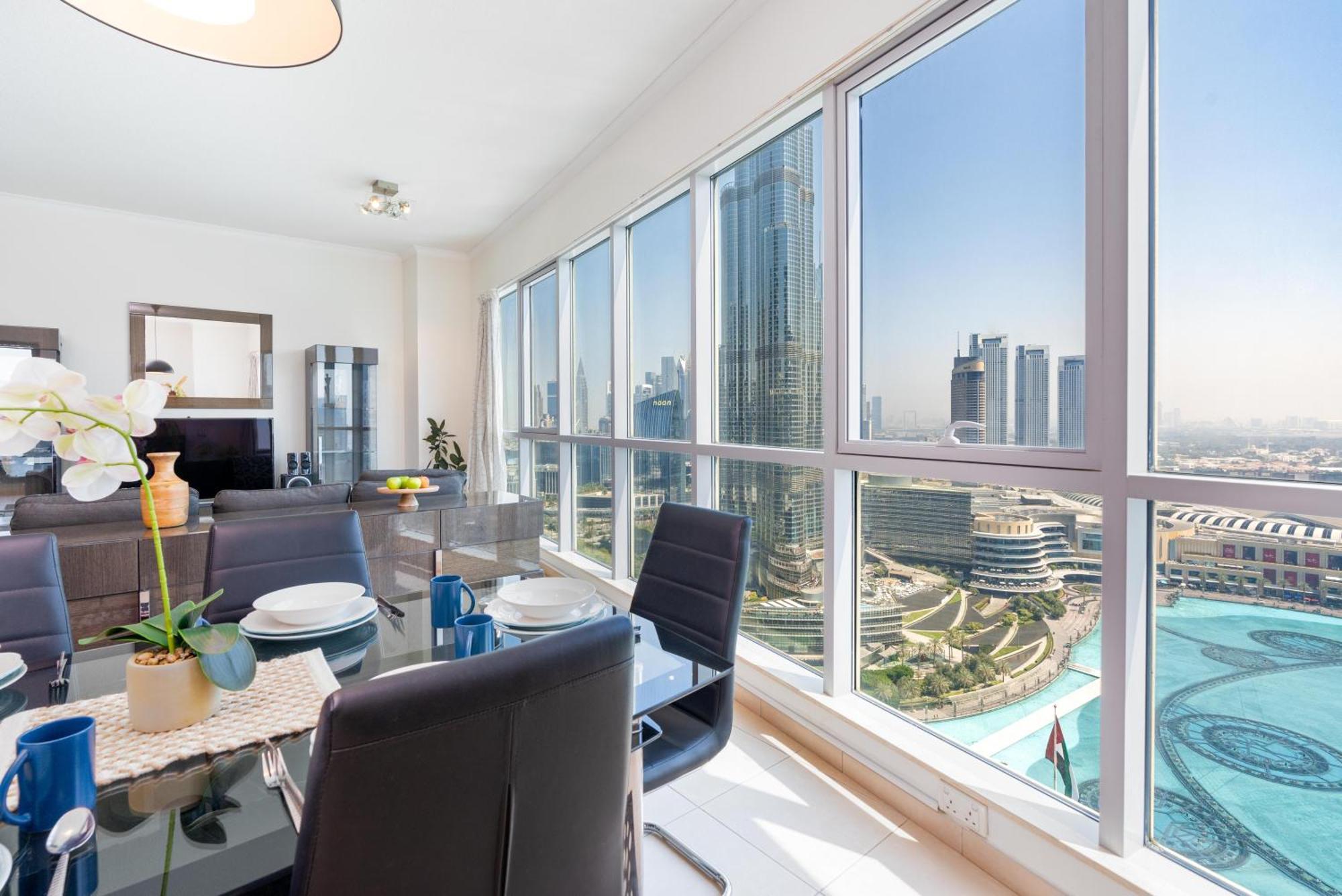 Incredible Fountain Views 2. 5 Bedroom Burj Residences Apartment *