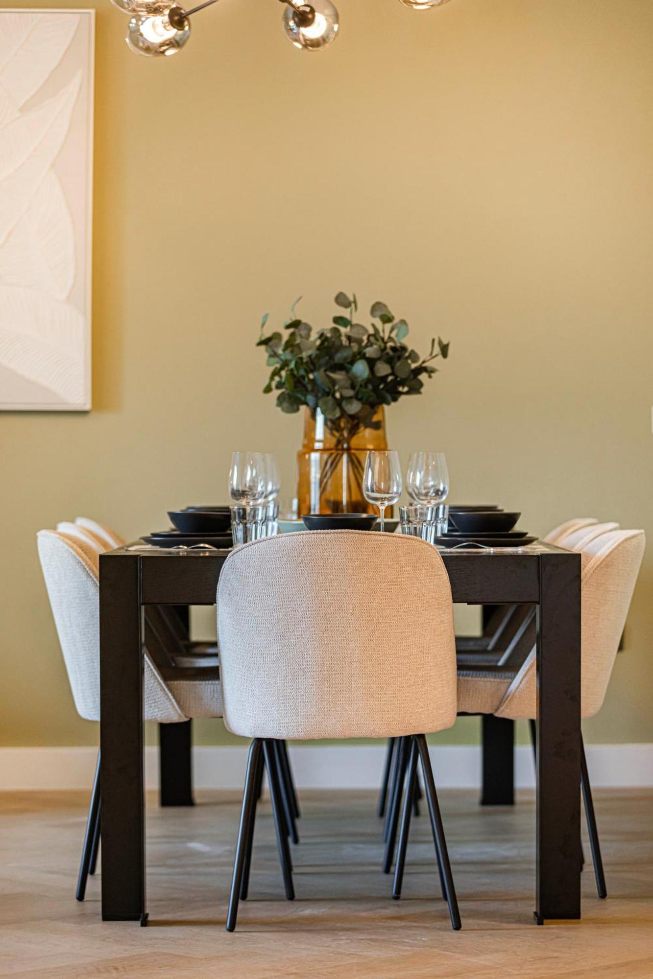 Daniels Luxe 3br Downtown With Skyline View Apartment