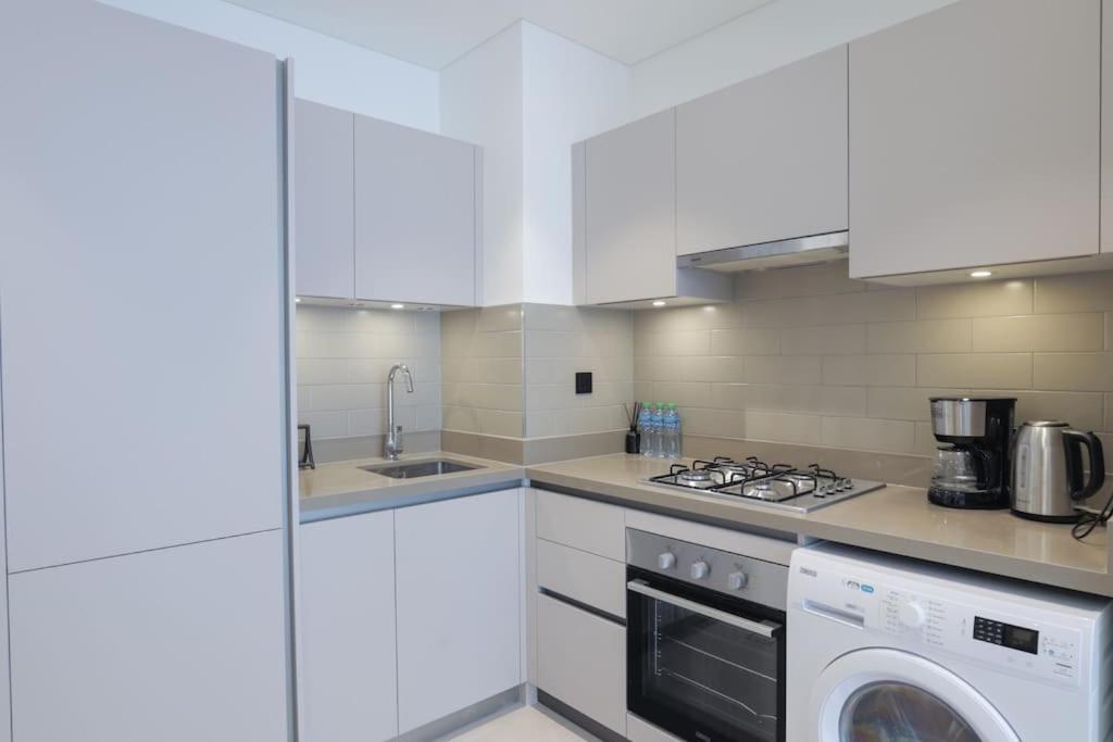 Stylish 2 Bedroom In Sobha Hartland Apartment Dubai