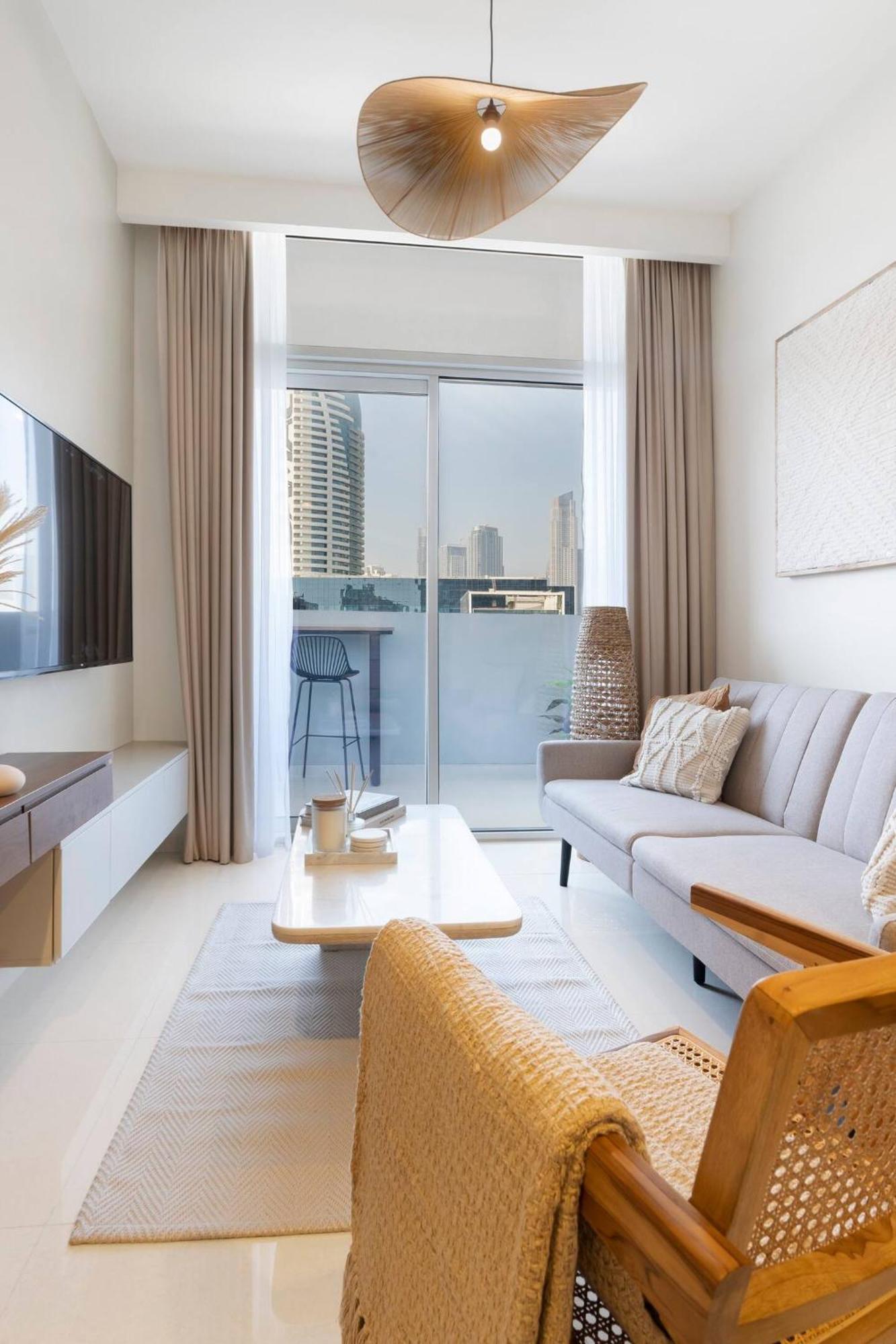 5-star Burj Khalifa View In Boho With Pool & Gym! Apartment