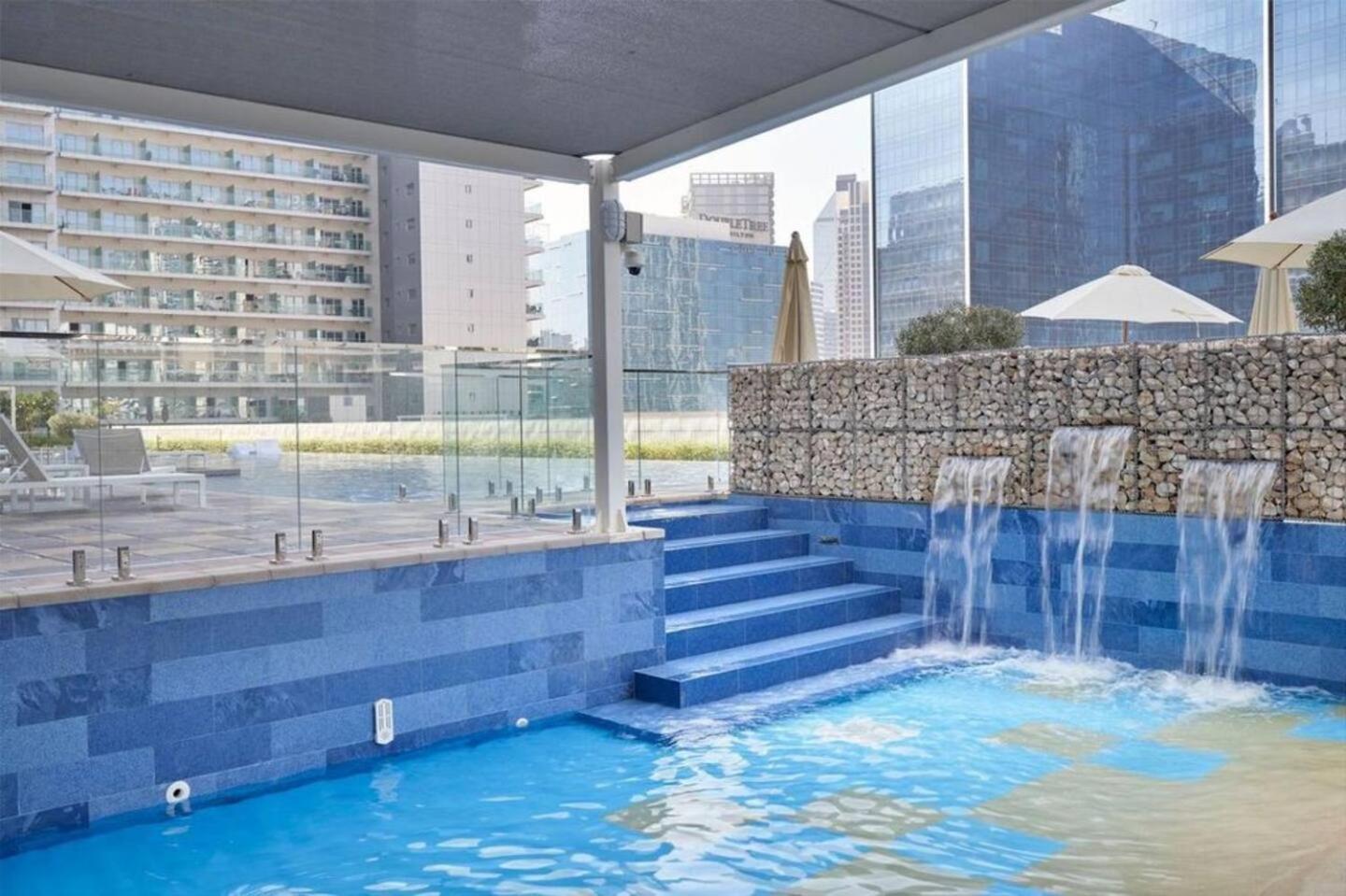 5-star Burj Khalifa View In Boho With Pool & Gym! Apartment *