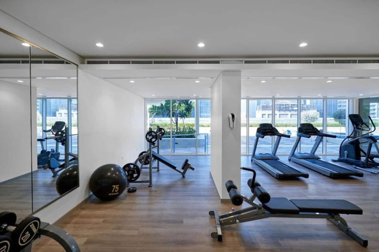 Apartment Sophisticated Living 1br With Burj Khalifa View Dubai