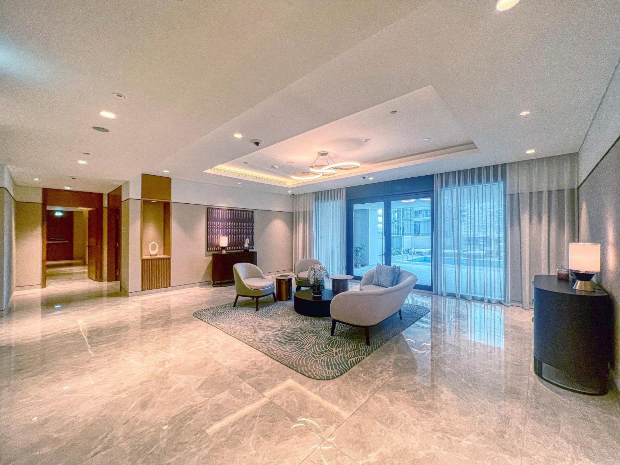 Amazing 2br Burj Kalifa View Apartment *