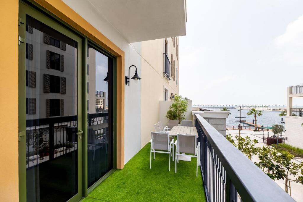 La - Mediterian Living