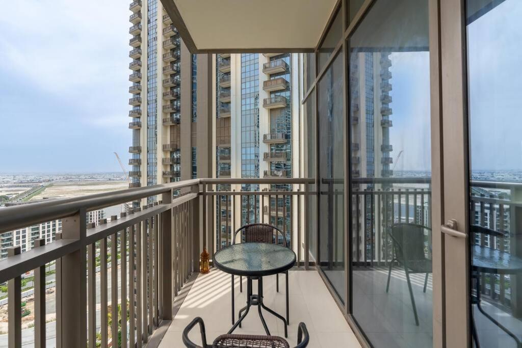 Apartment 2bdr - Pool - Emaar - Creek Harbour