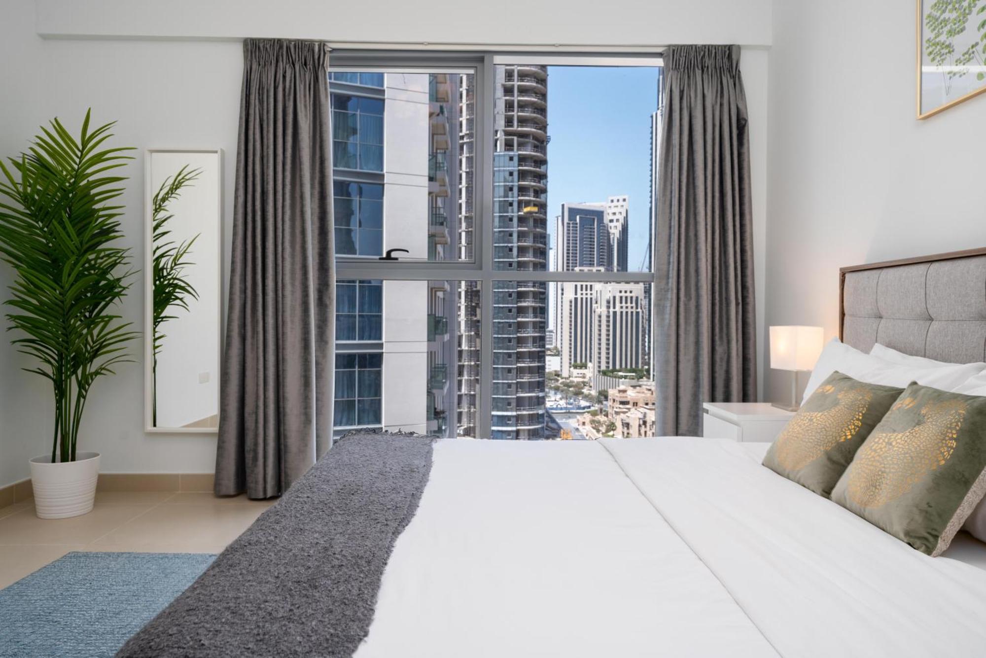 Lux Bnb Bellevue Tower Burj Khalifa Views Apartment