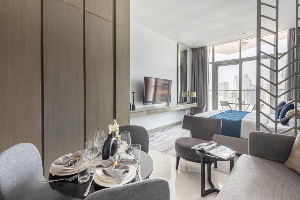 Frank Porter - Prive A Apartment
