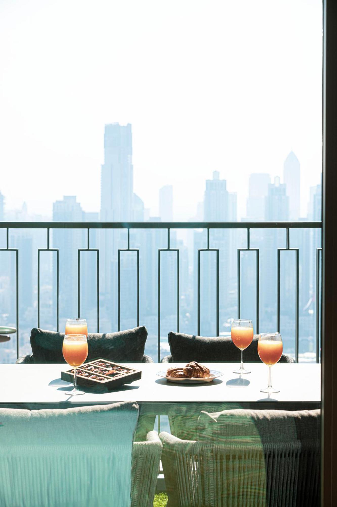 Smartstay At Downtown Views - Burj Khalifa View - Brand New Luxury Apartment Dubai