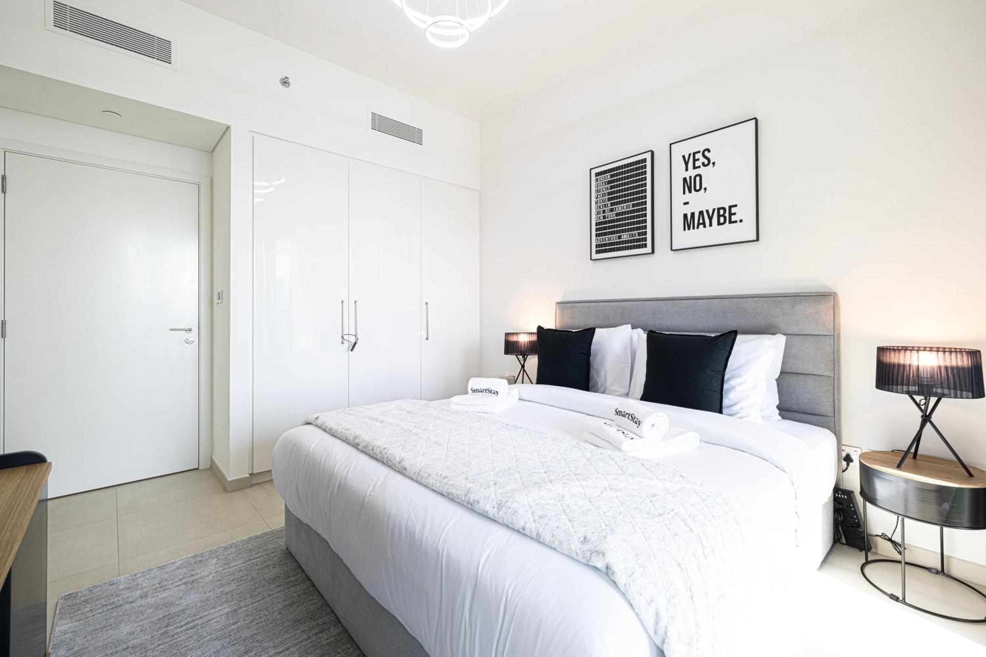 Smartstay At Downtown Views - Burj Khalifa View - Brand New Luxury Apartment *