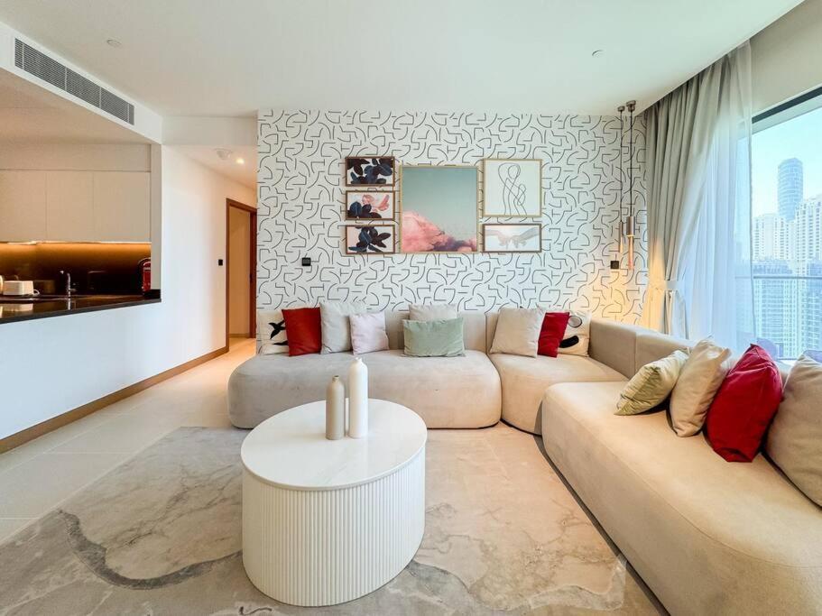 Wow! 3br In Vida Marina With Marina View * Dubai
