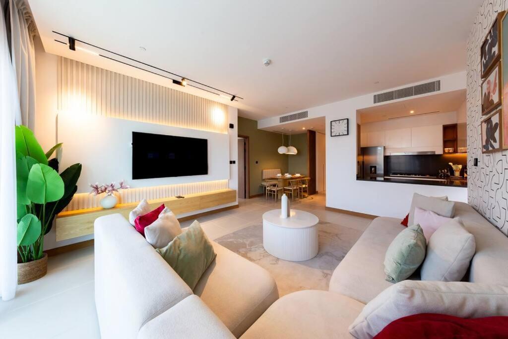 Apartment Wow! 3br In Vida Marina With Marina View *