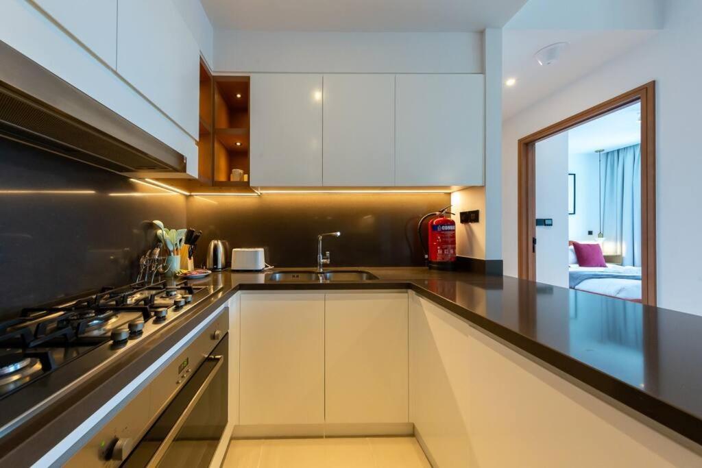 Apartment Wow! 3br In Vida Marina With Marina View *