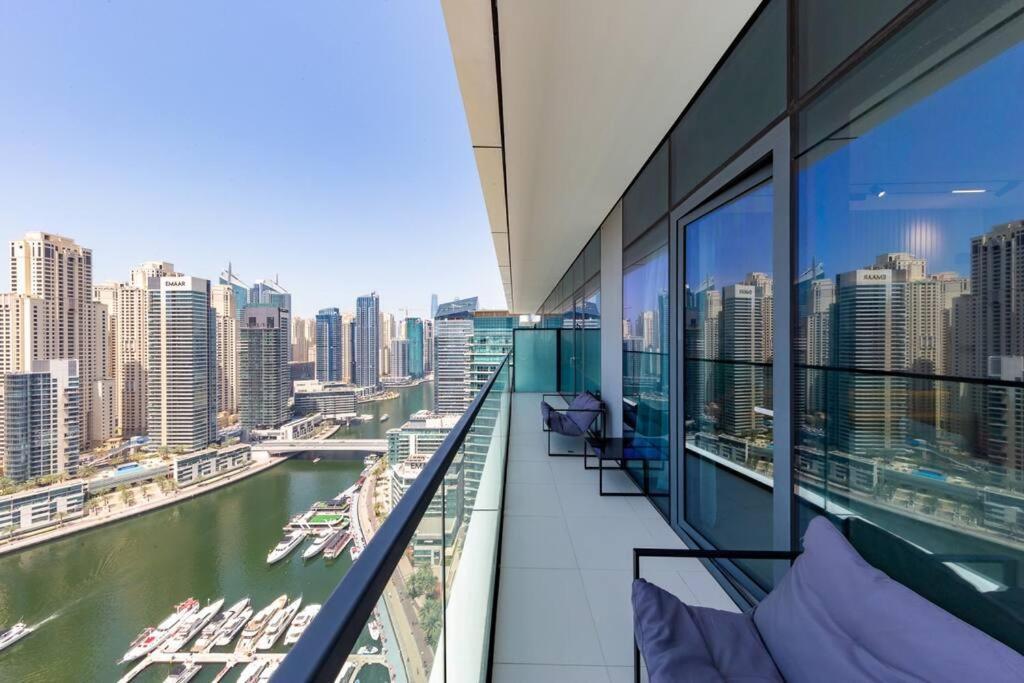 Wow! 3br In Vida Marina With Marina View Apartment *