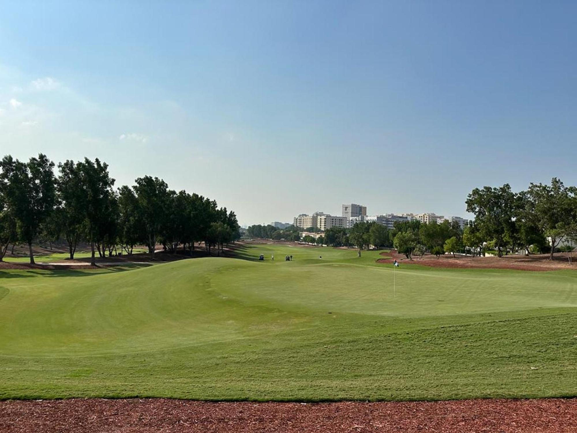 Villa Whispering Pines Jumeirah Golf Estates By Golden Casa Dubai