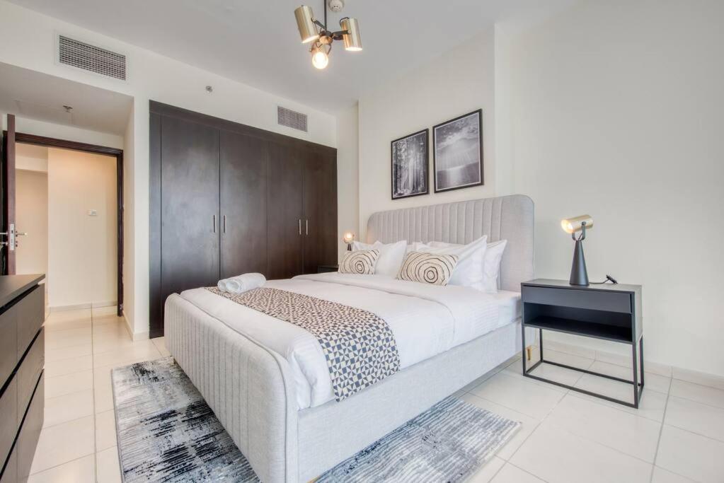 Two Bedroom Loft In Royale 1 Sports City