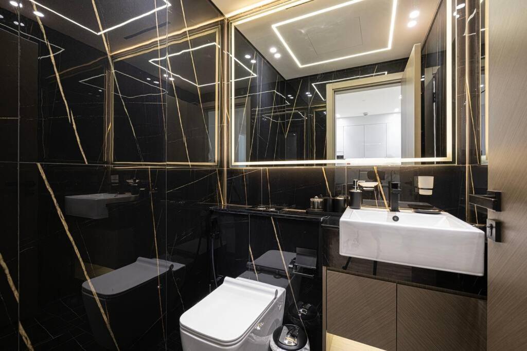 Apartment Fully Furnished Luxe 1br In Jvc