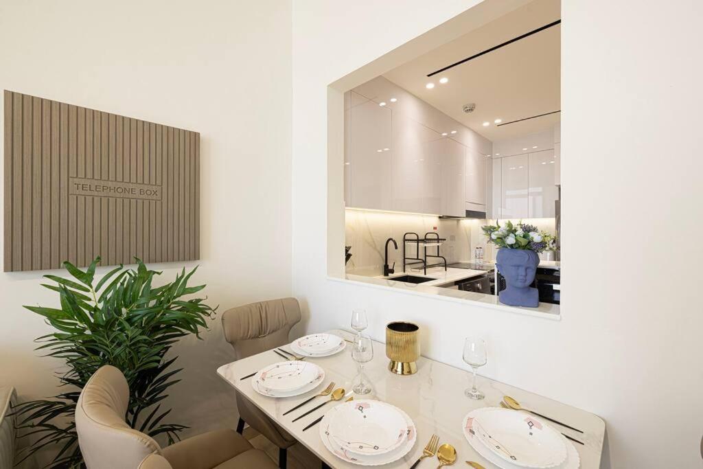Apartment Fully Furnished Luxe 1br In Jvc