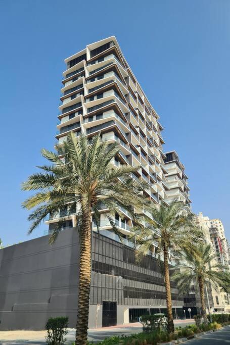 Apartment Fully Furnished Luxe 1br In Jvc *