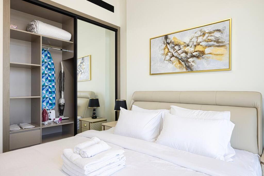 Apartment Fully Furnished Luxe 1br In Jvc *