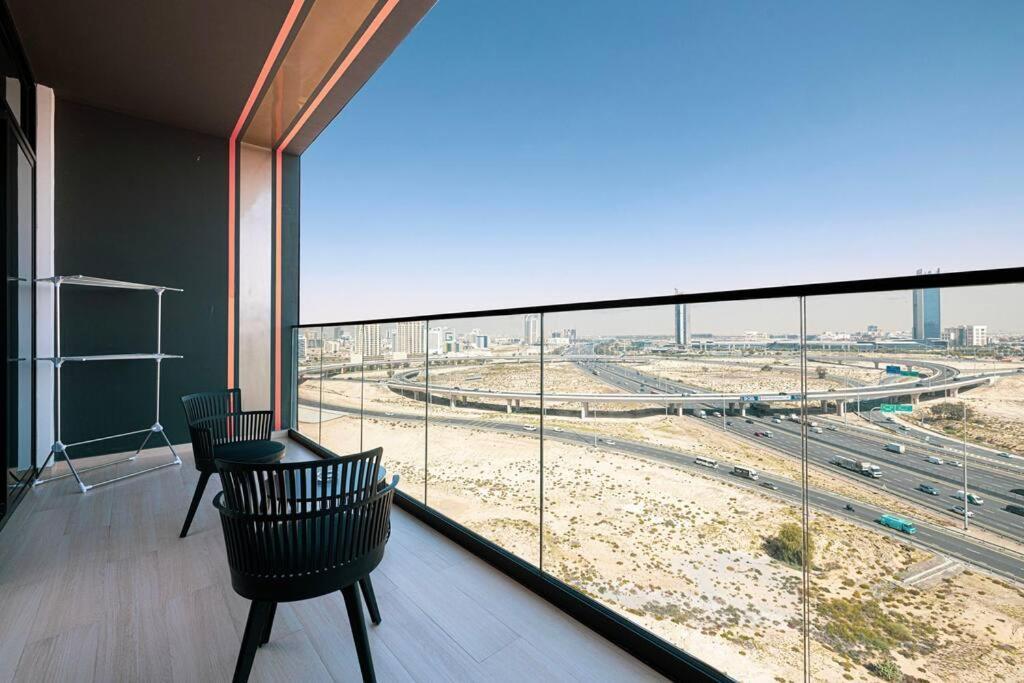 Fully Furnished Luxe 1br In Jvc Dubai