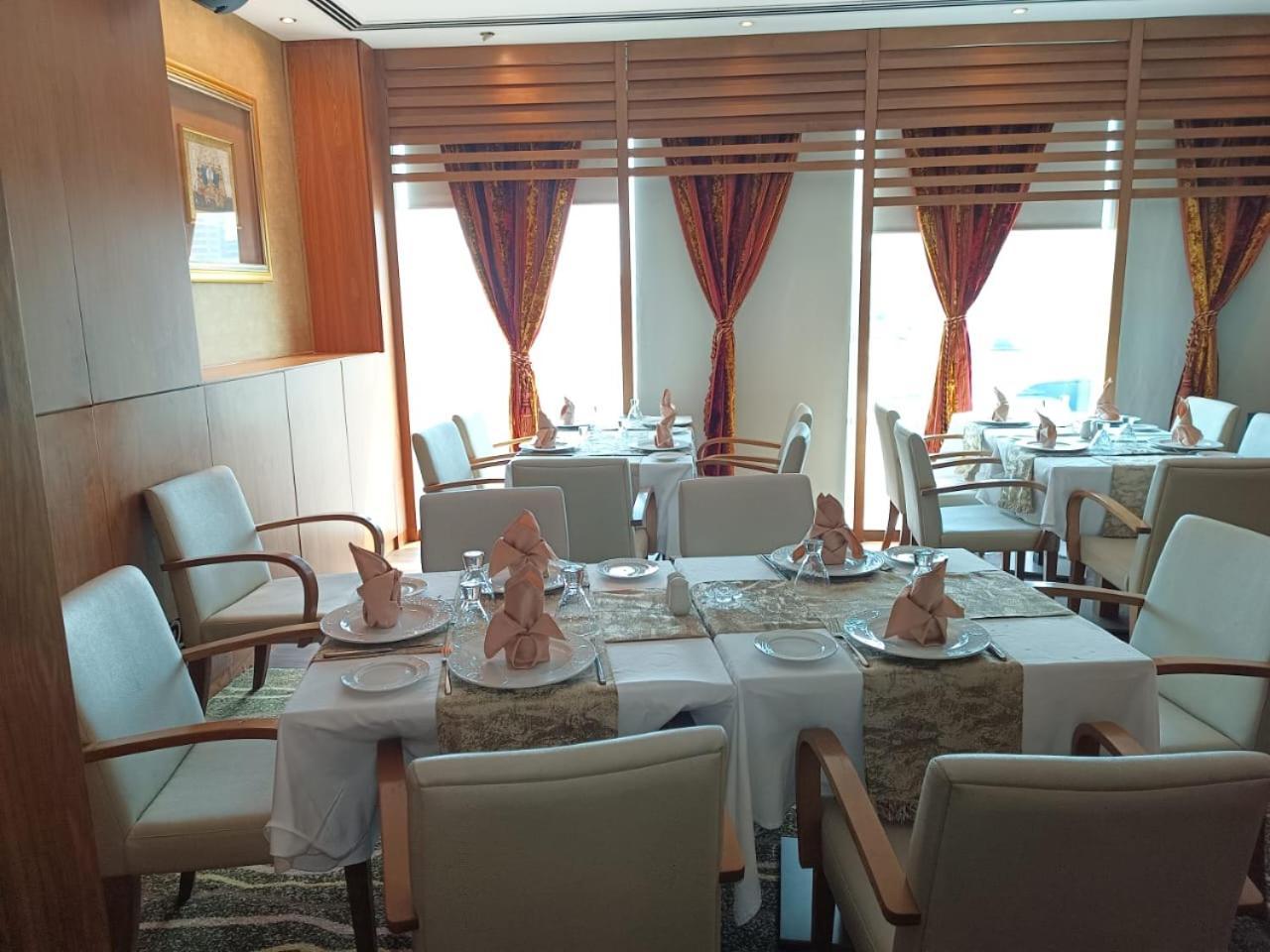 Montreal Barsha Hotel Dubai