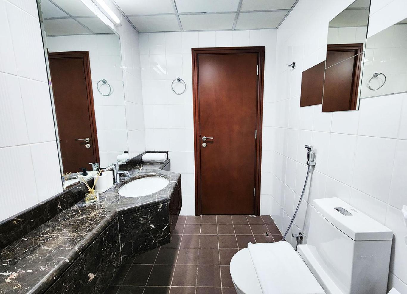 Rh- Unwind And Relax, 1br, Burj View From Balcony, Downtown Apartment