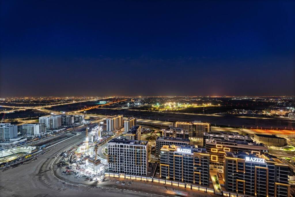 Sleek 1br In Sobha Waves Pool, Gym, Walk To Shops & Cafes Apartment