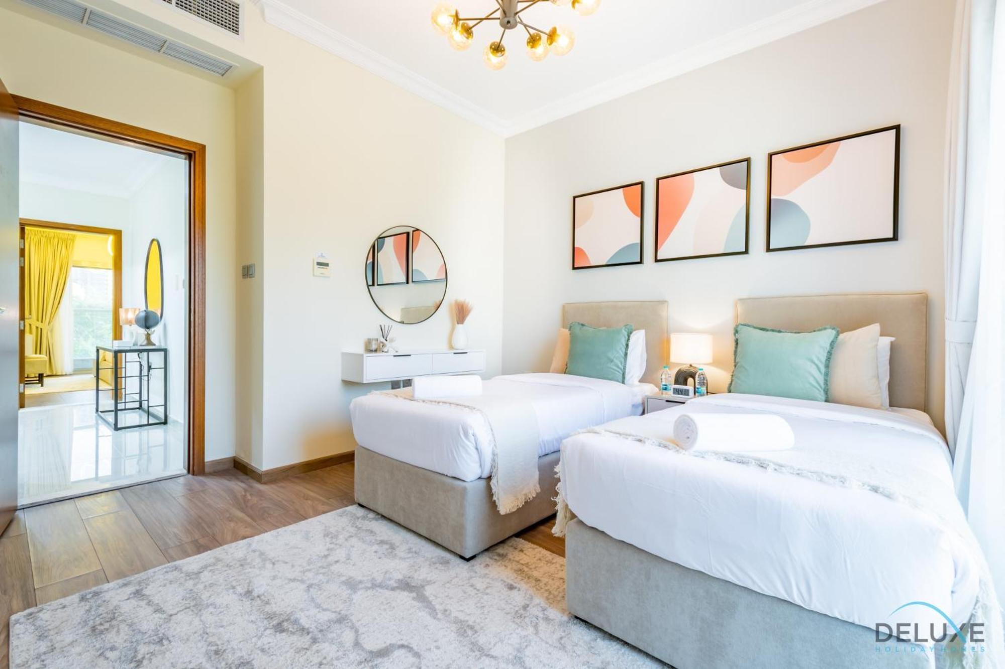 Apartment Tranquil 3br Townhouse With Assistant's At District 12 Jvc By Deluxe