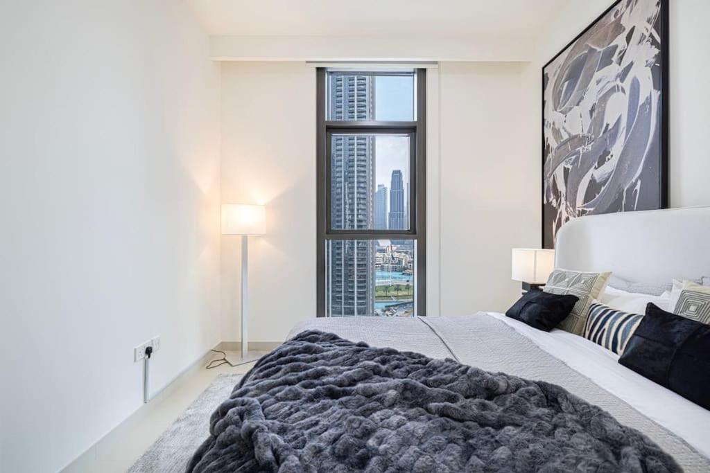 Stunning 3 Bedroom Facing Burj Apartment