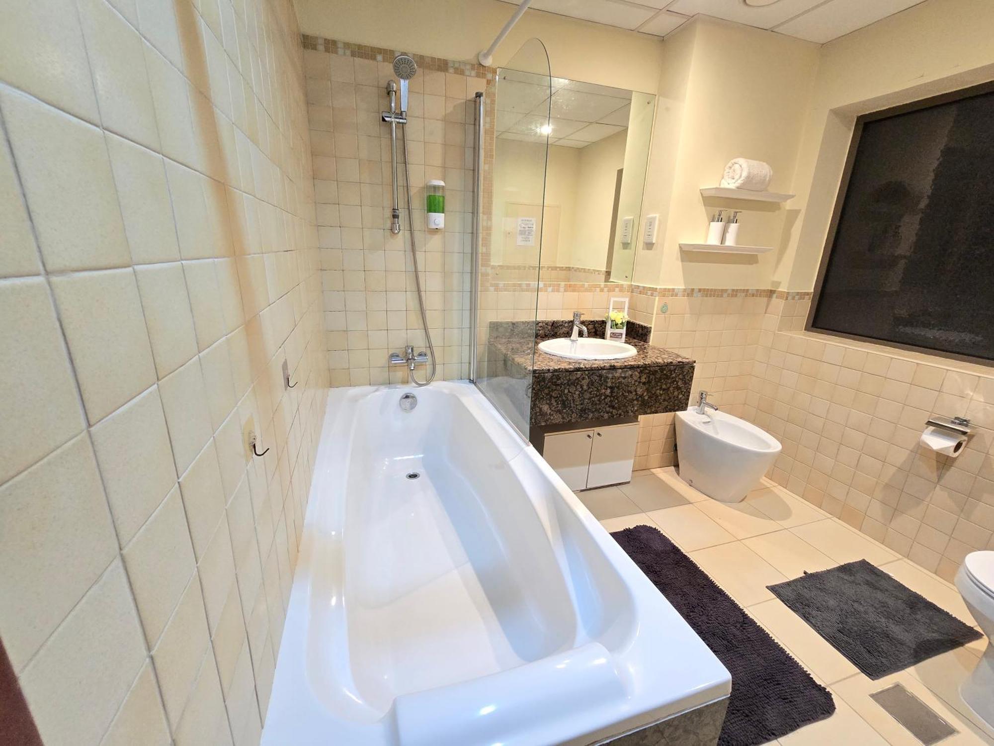 Apartment 1 World, Premium Hostel, Jbr, Near Metro And Beach *