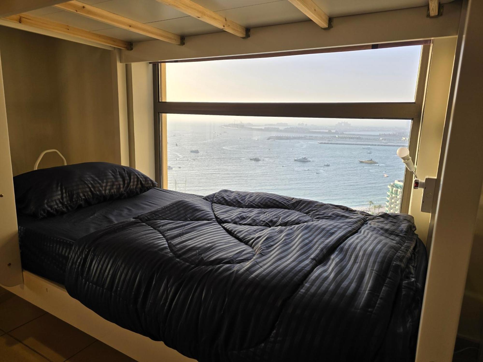 Apartment 1 World, Premium Hostel, Jbr, Near Metro And Beach *