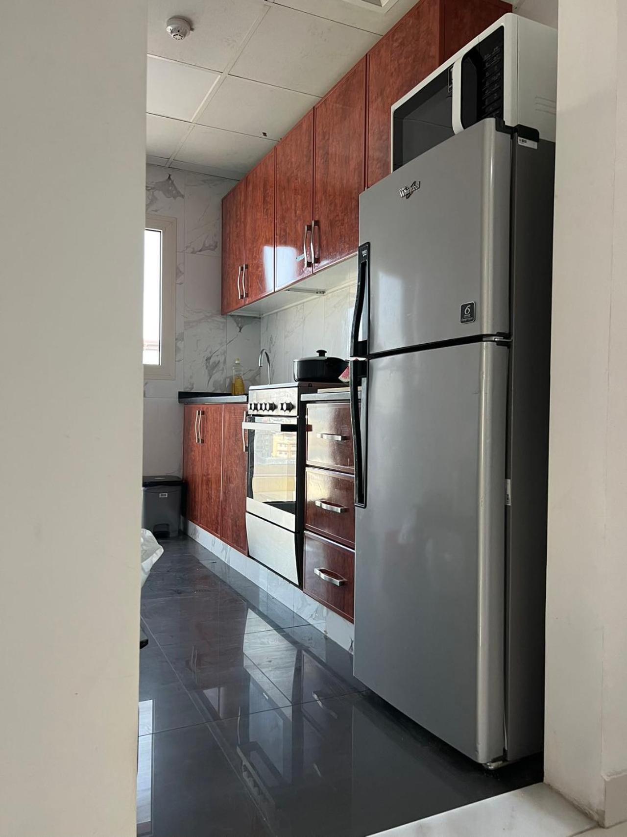 国际城华人民宿 单间双人床 合住公寓 Apartment