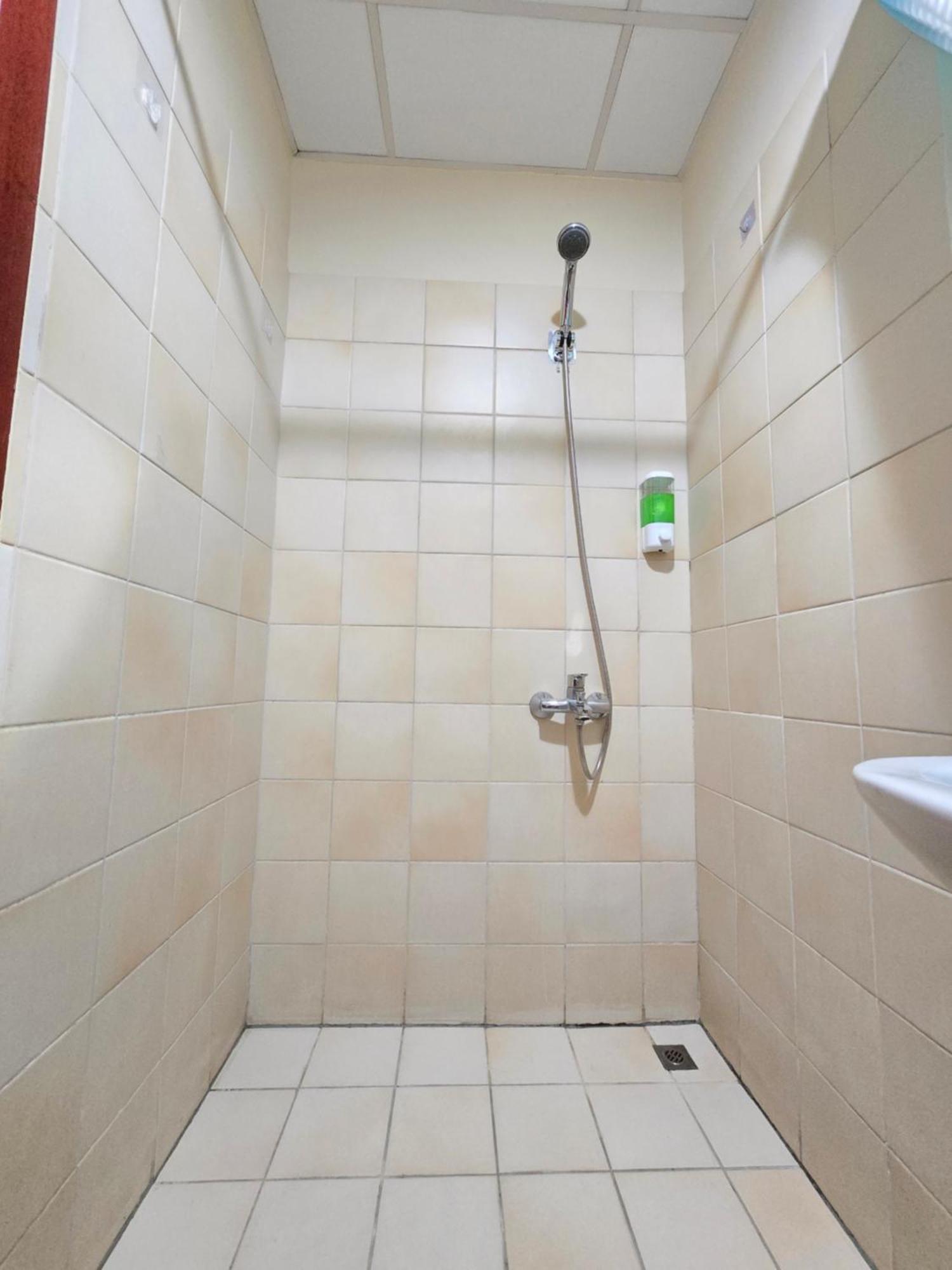 1 World, Premium Hostel, Jbr, Near Metro And Beach Apartment *