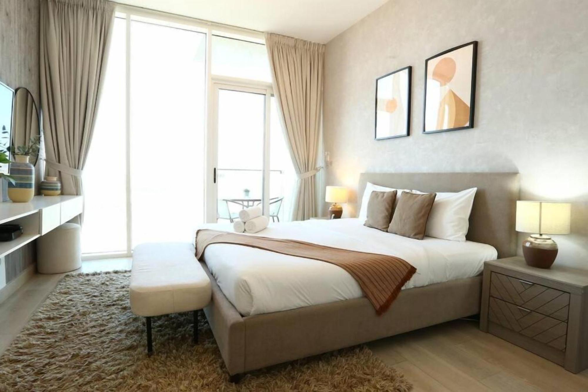 Brown Stone - View Bloom Dubai