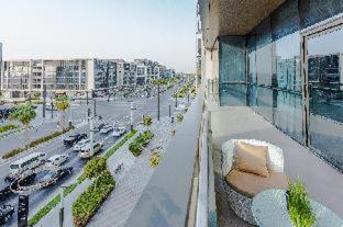 Fam Living - Walk - Urban Staycations