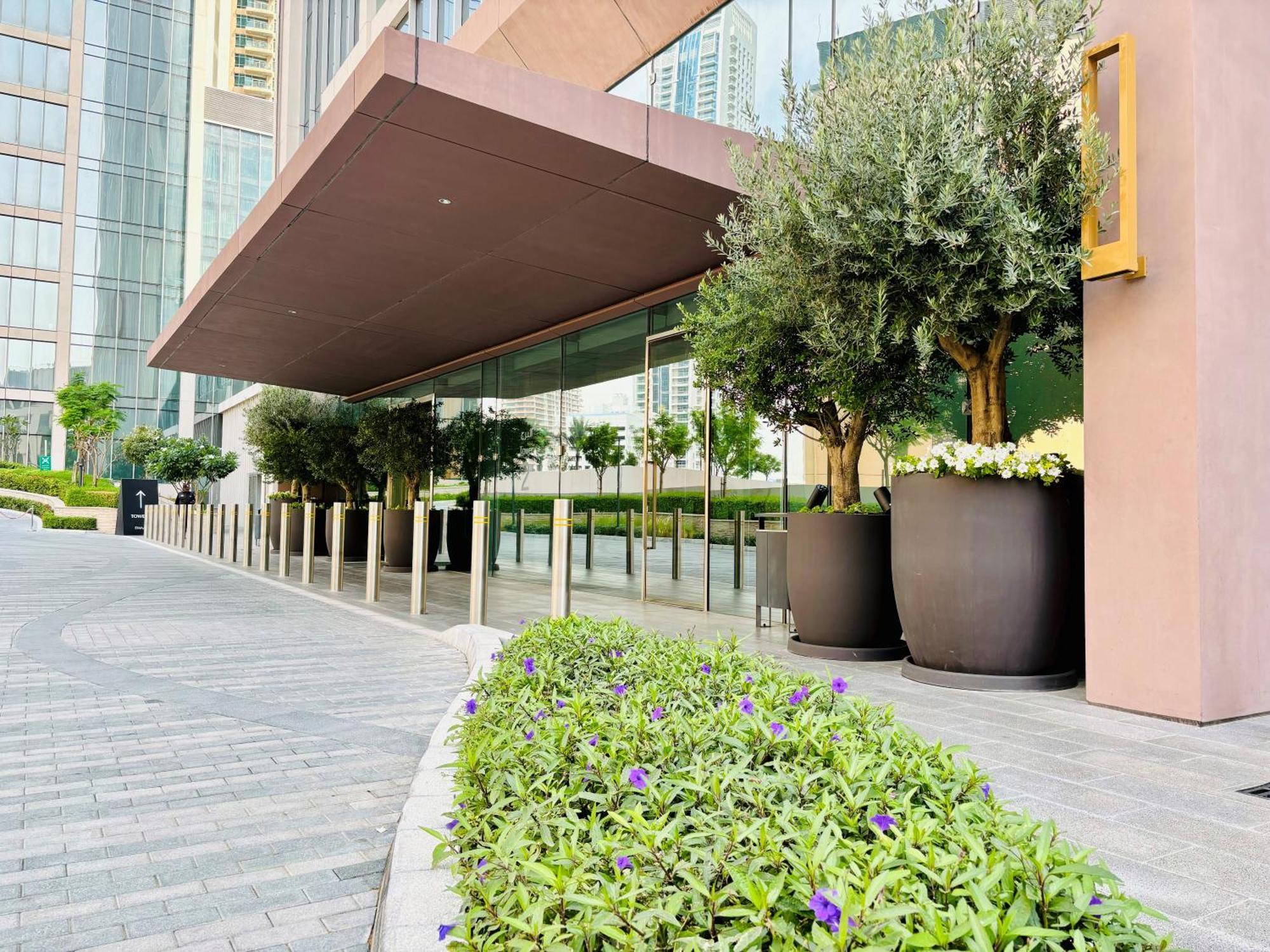 Tower - Downtown Dream, Ocean View, Opposite Mall Apartment *